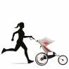 Poussette AVI Beige de CYBEX en mode running YGGOR